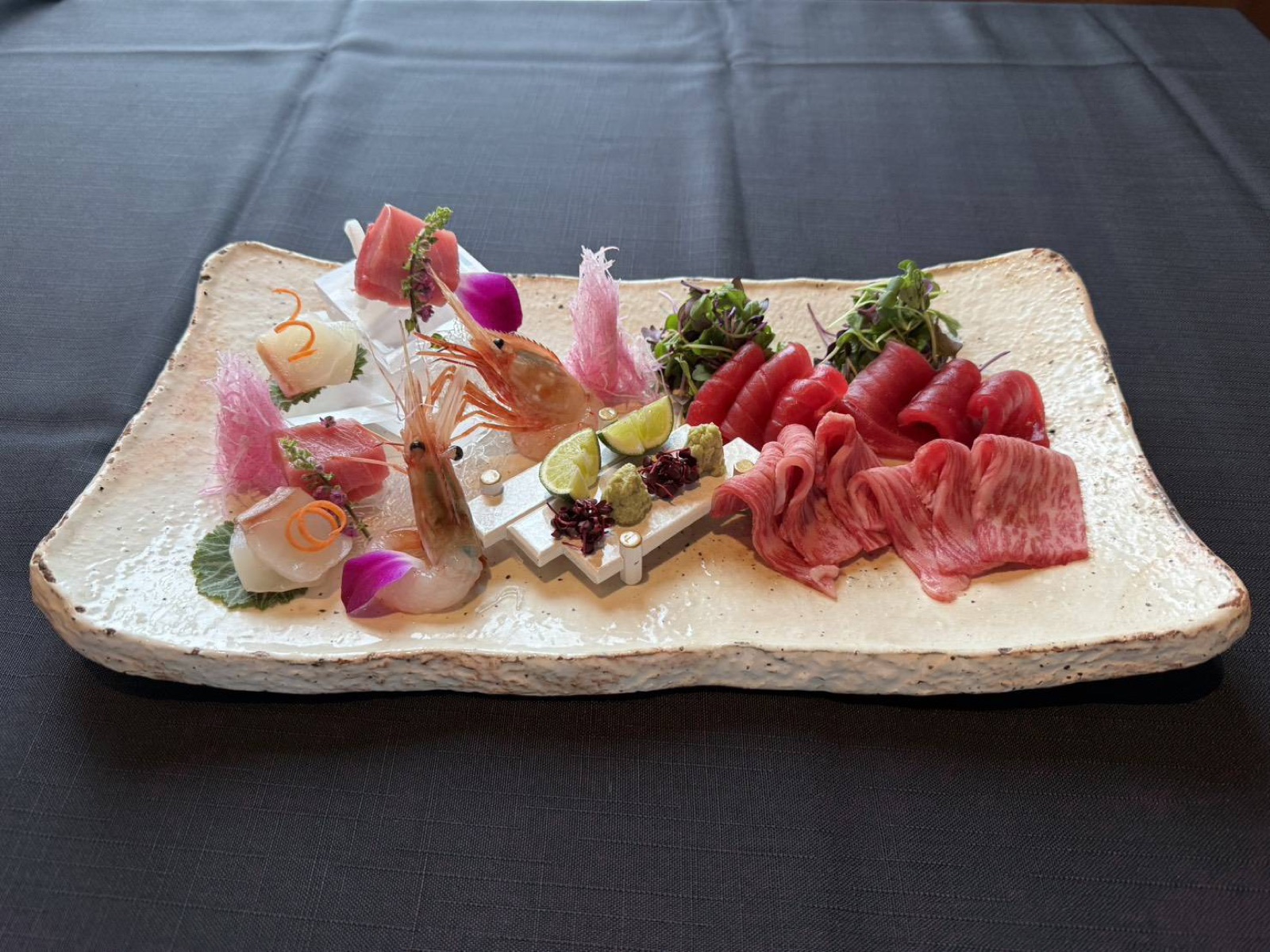 粋刺し 鮮魚鮮肉の盛り合わせ